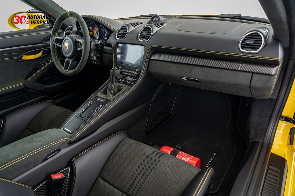 Porsche Boxster 2025