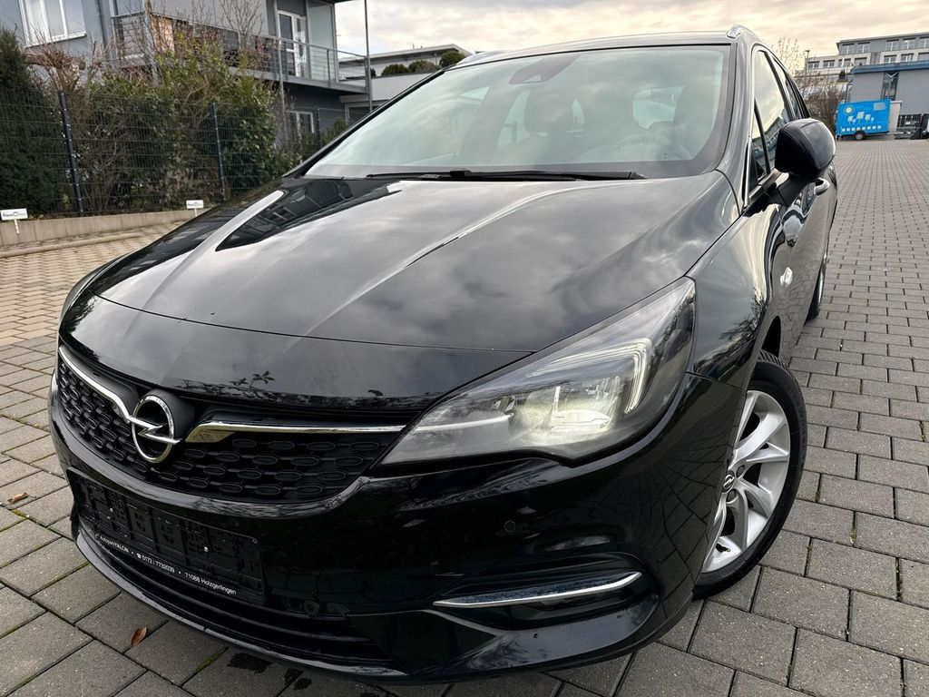 Opel Astra 2021