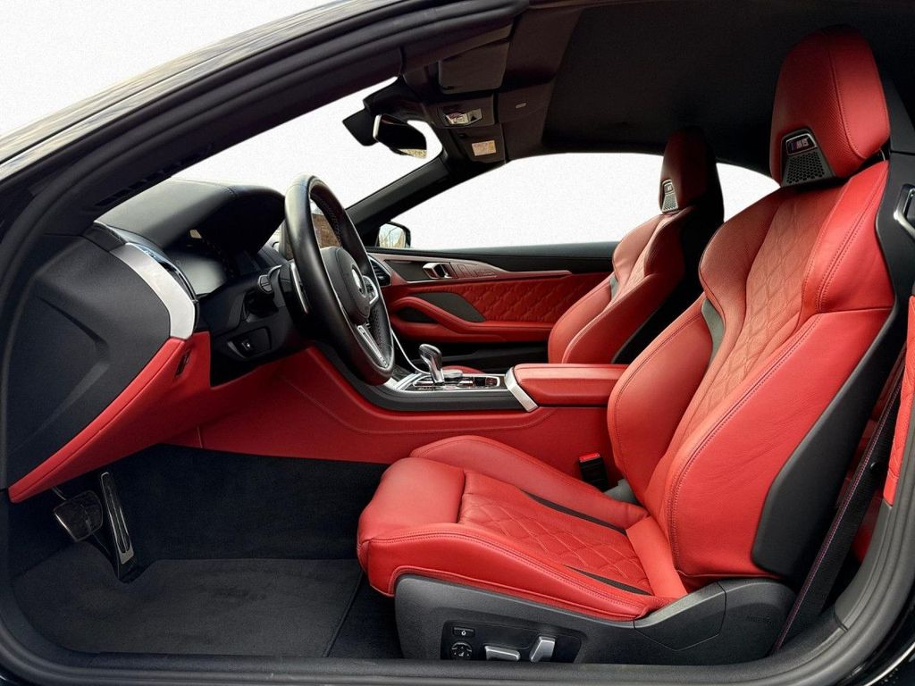 BMW M8 2024