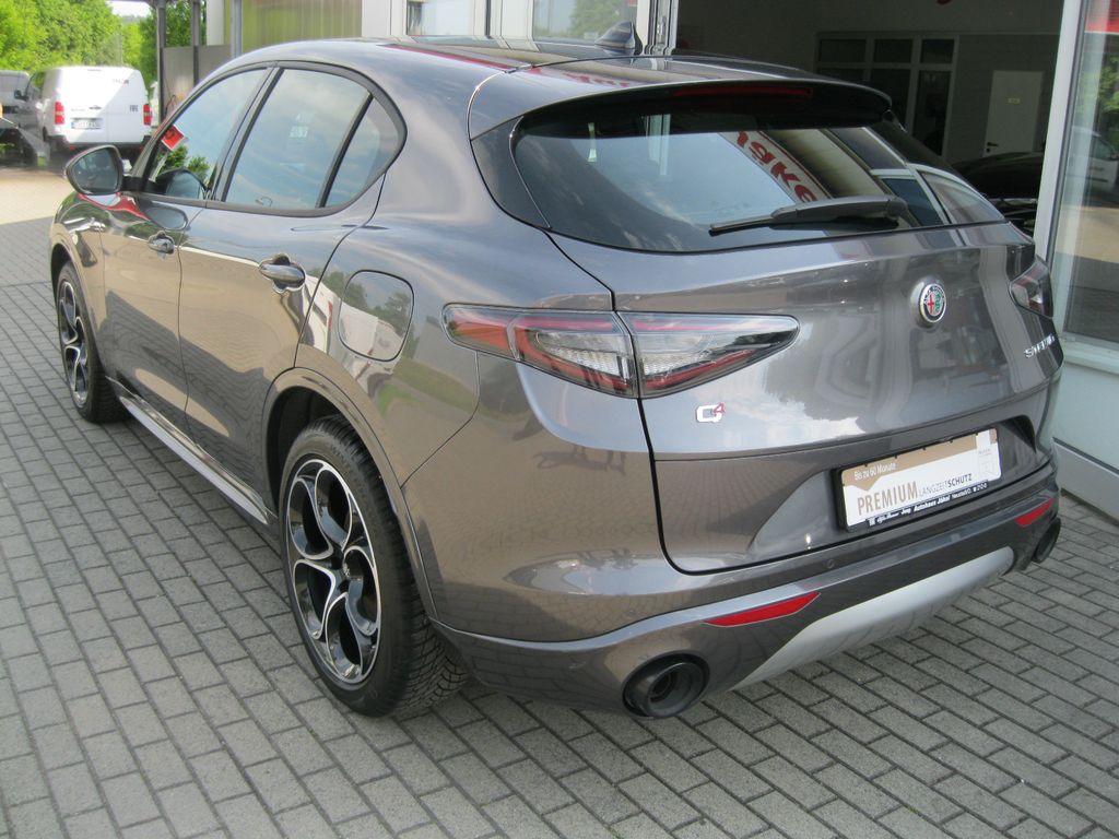 Alfa Romeo Stelvio 2023