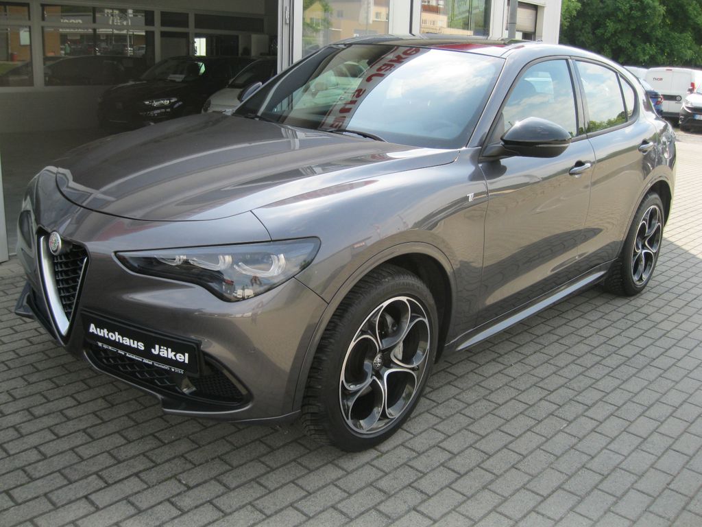 Alfa Romeo Stelvio 2023