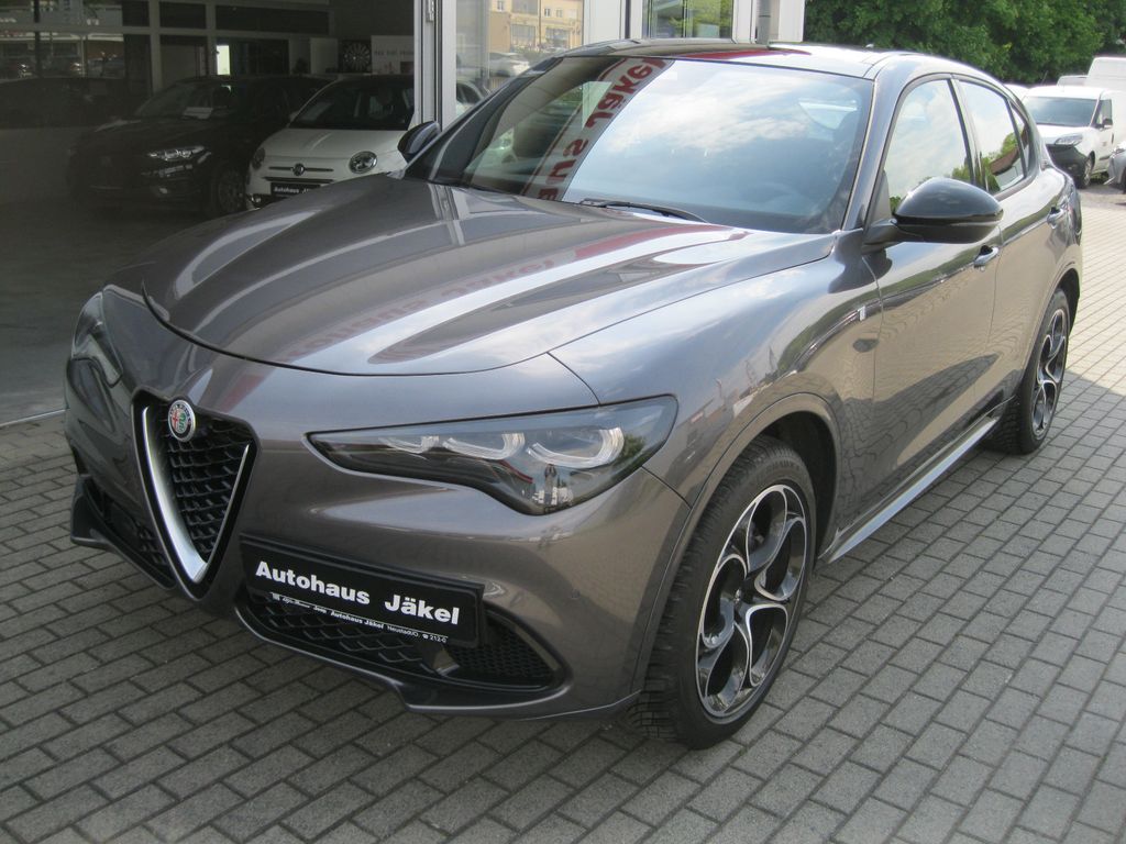 Alfa Romeo Stelvio 2023