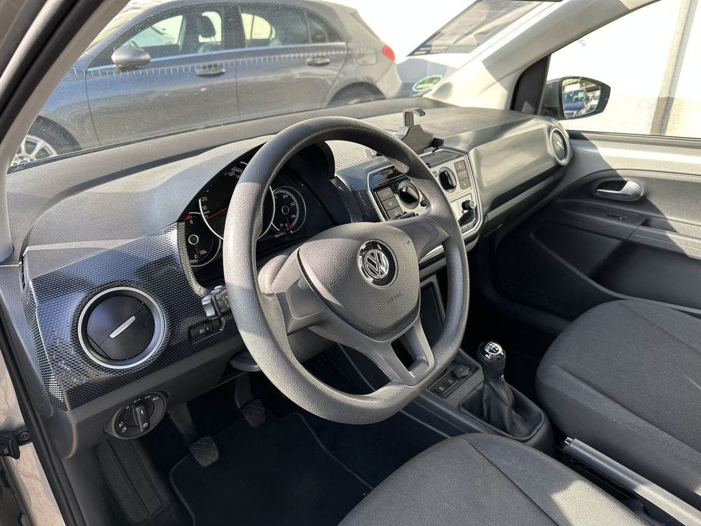 Volkswagen up! 2018