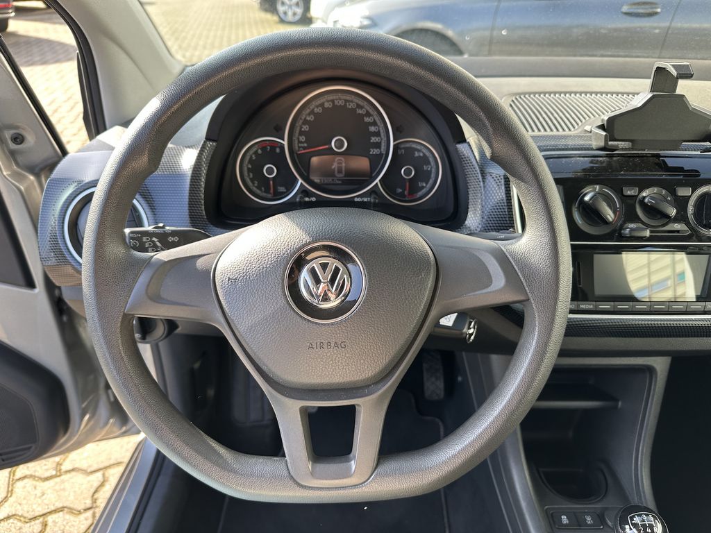 Volkswagen up! 2018