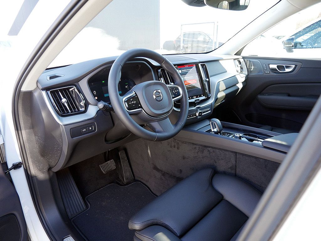 Volvo XC60 2025