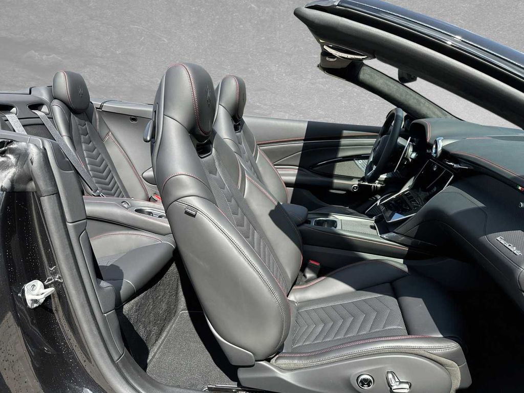 Maserati GranCabrio