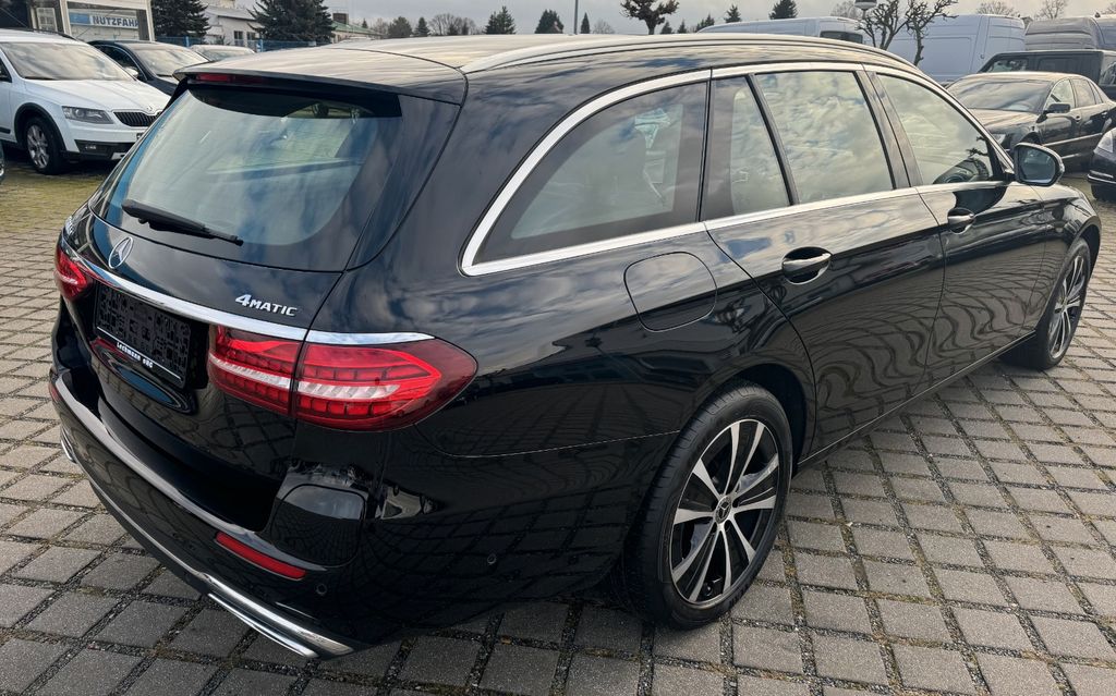 Mercedes-Benz E 300 2021