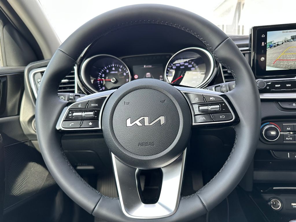 Kia cee'd / Ceed 2025