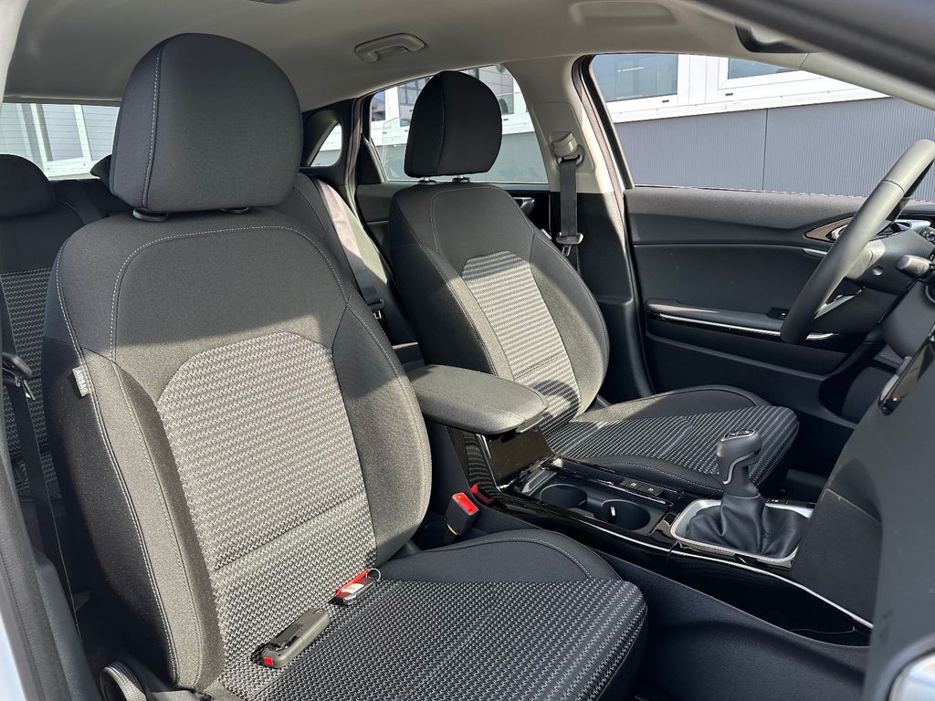 Kia cee'd / Ceed 2025