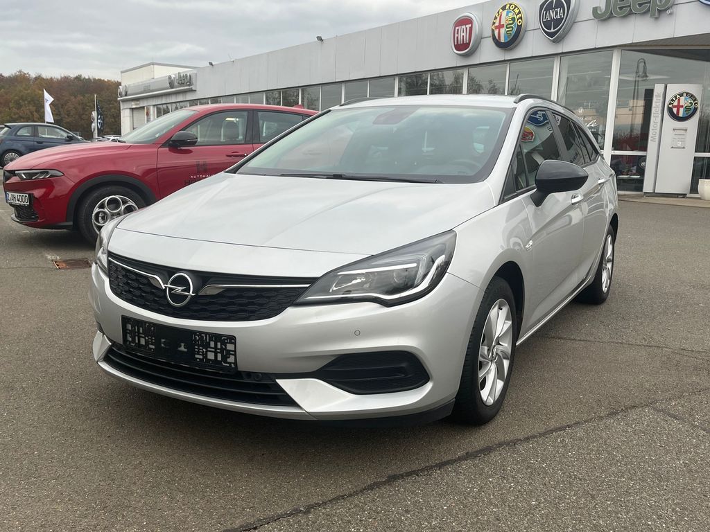 Opel Astra 2021