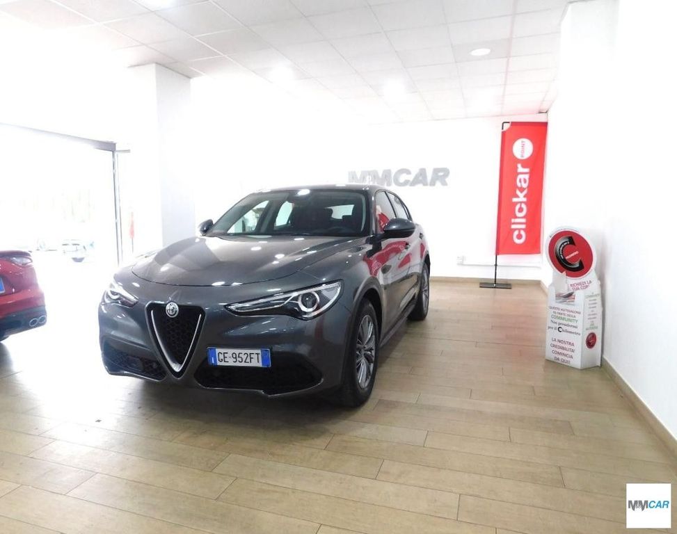 Alfa Romeo Stelvio 2021