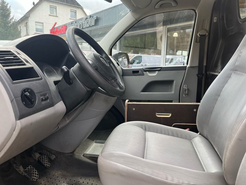 Volkswagen T5 Transporter 2012