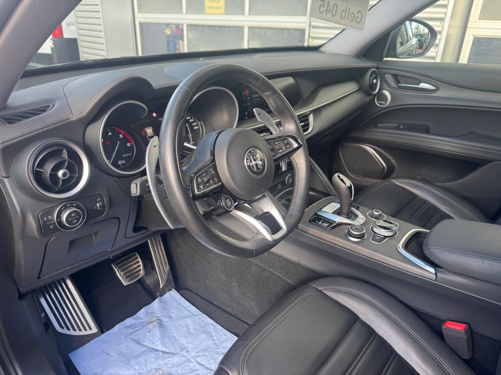 Alfa Romeo Stelvio 2021