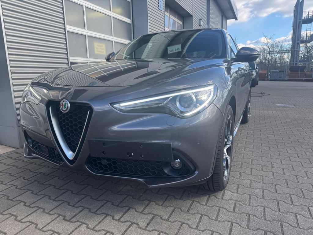Alfa Romeo Stelvio 2021