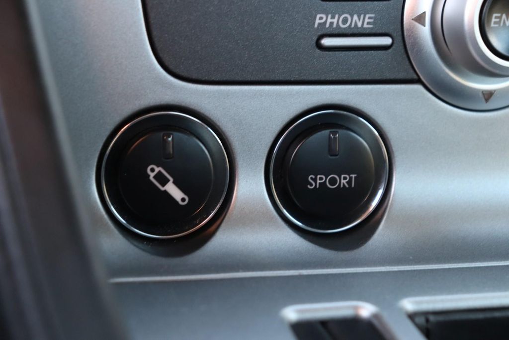 Aston Martin DB9 2012