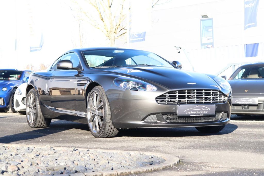 Aston Martin DB9 2012