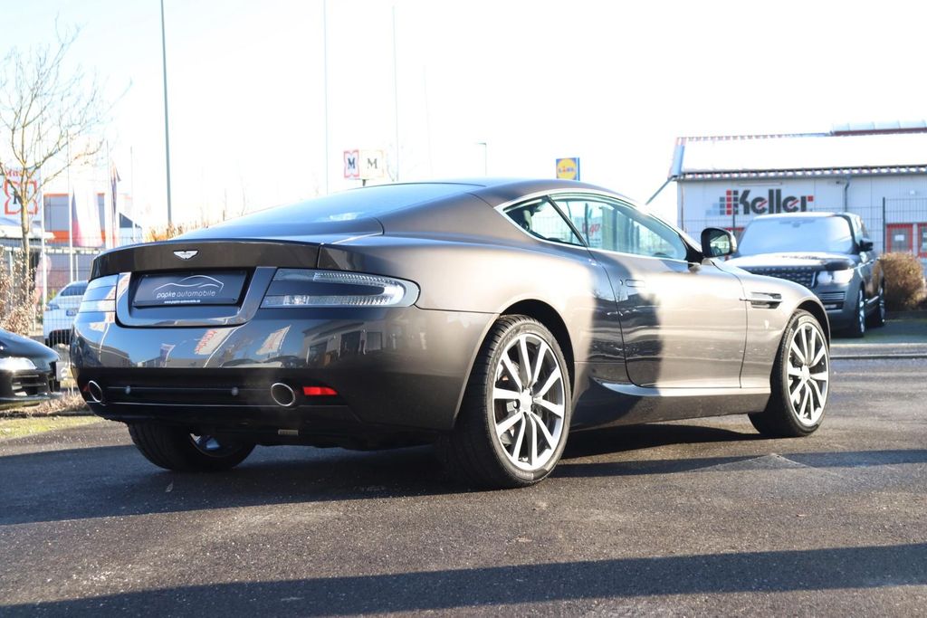 Aston Martin DB9 2012