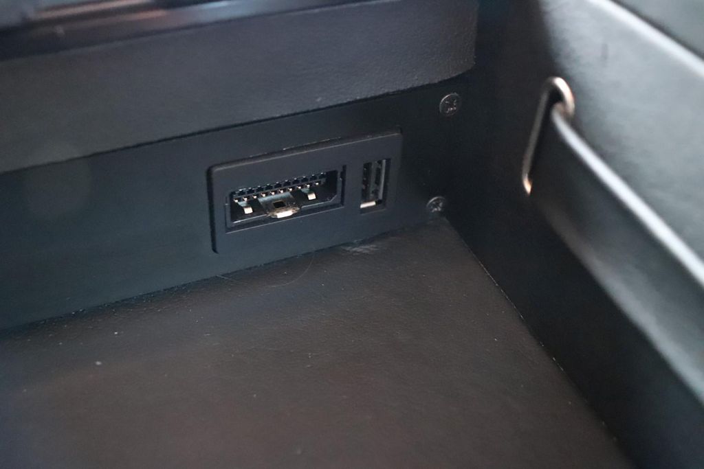 Aston Martin DB9 2012