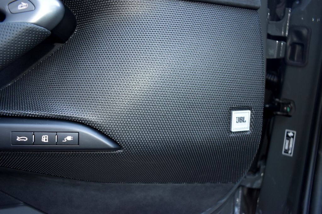 Ferrari 296 GTS 2024