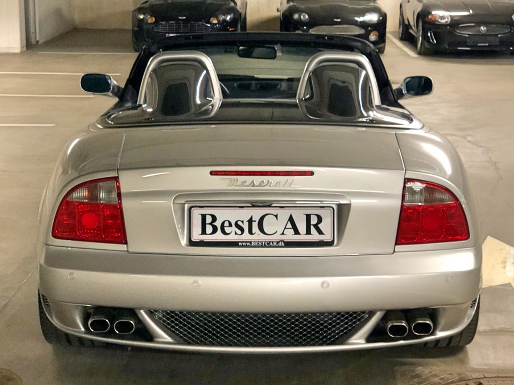 Maserati Spyder 2005