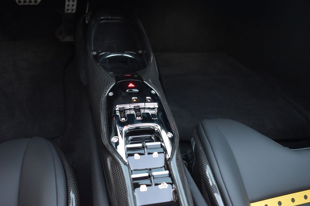 Ferrari 296 GTS 2024