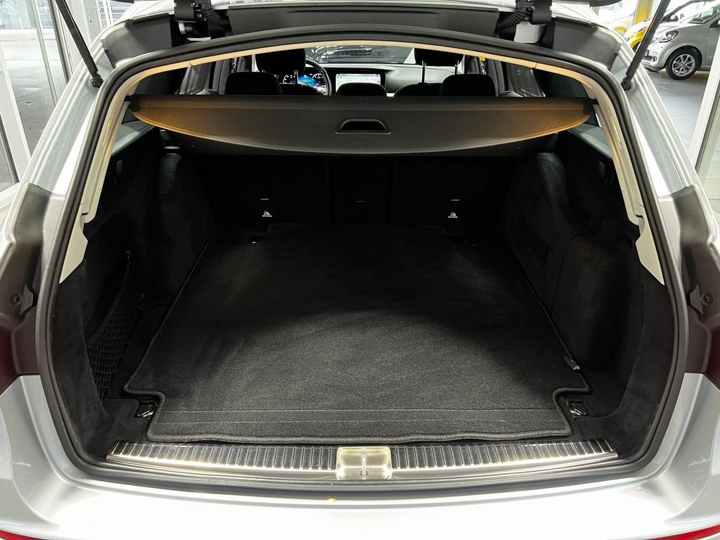 Mercedes-Benz E 200 2022