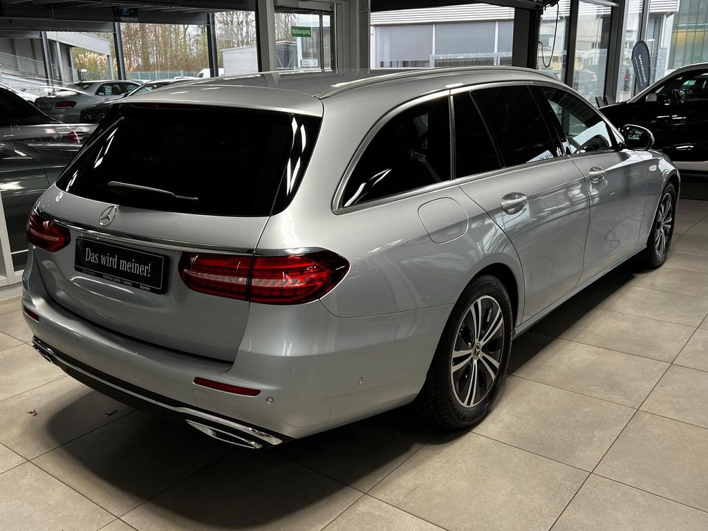 Mercedes-Benz E 200 2022