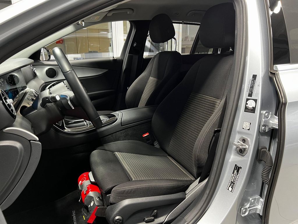 Mercedes-Benz E 200 2022