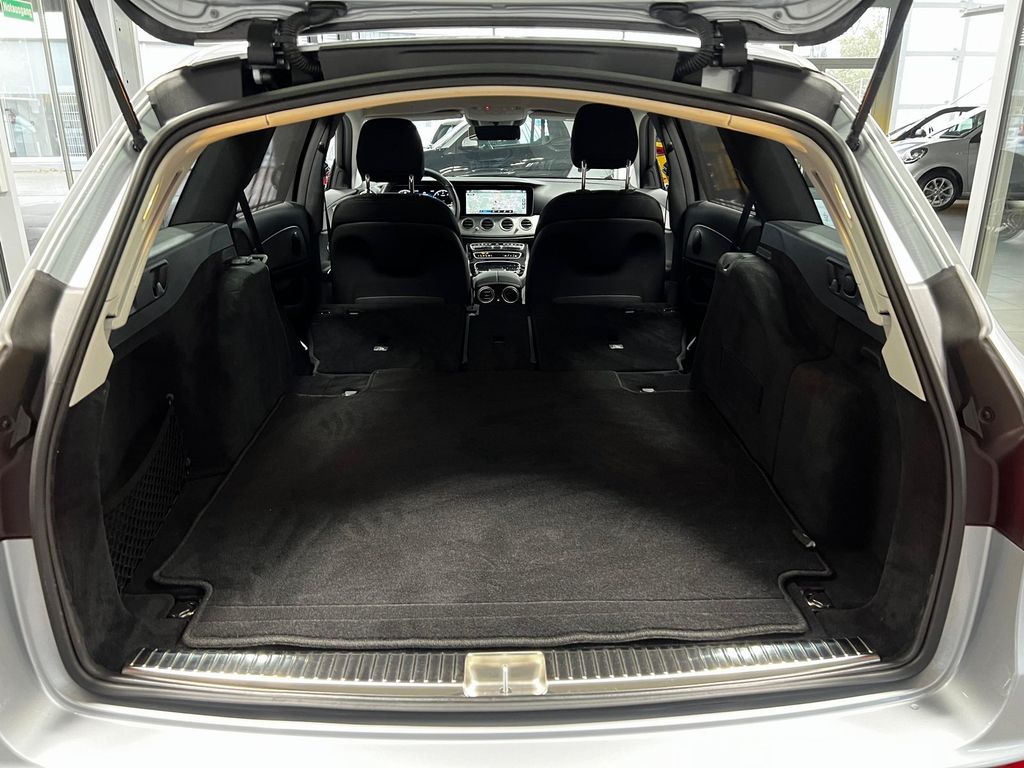 Mercedes-Benz E 200 2022