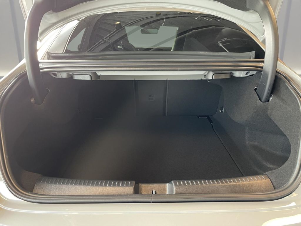 Mercedes-Benz CLA 220 2025