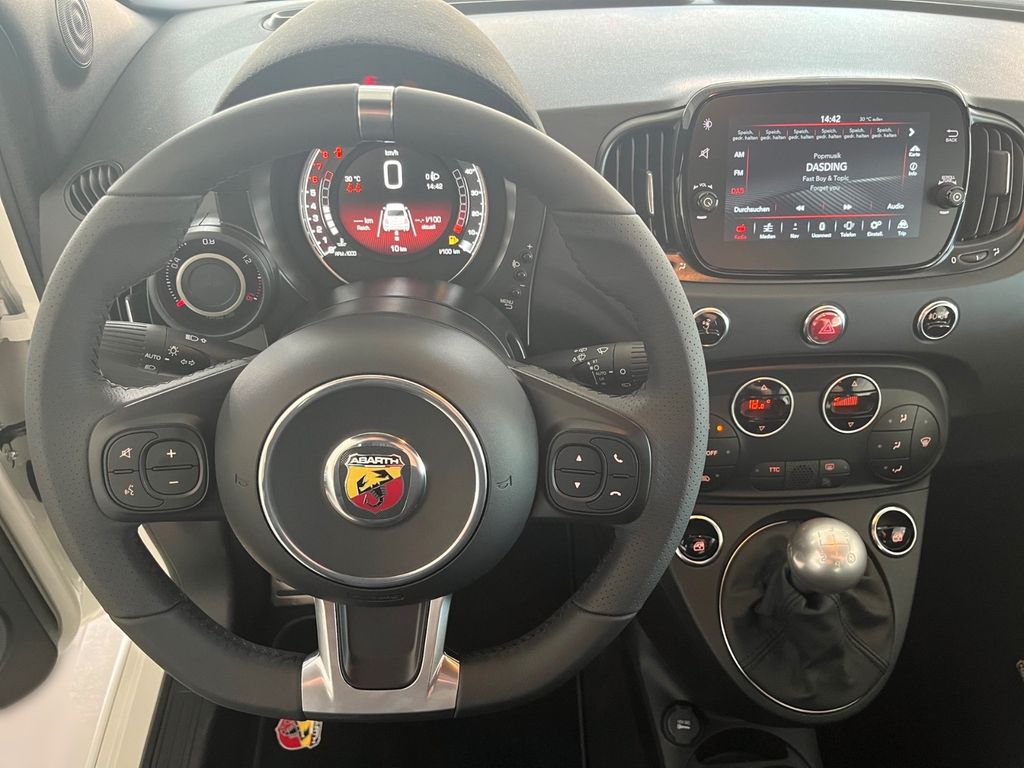 Abarth 595 2024