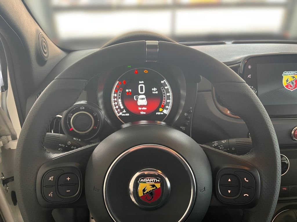 Abarth 595 2024