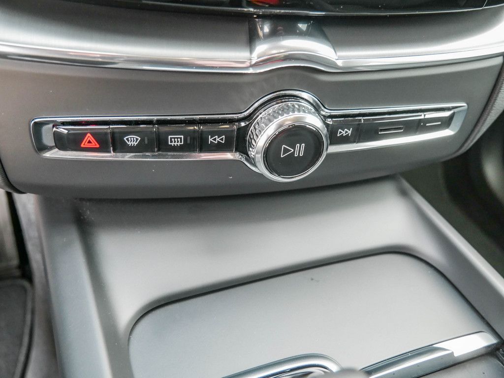 Volvo XC60 2022
