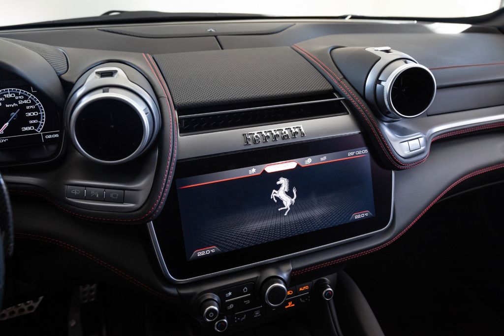 Ferrari GTC4Lusso 2020