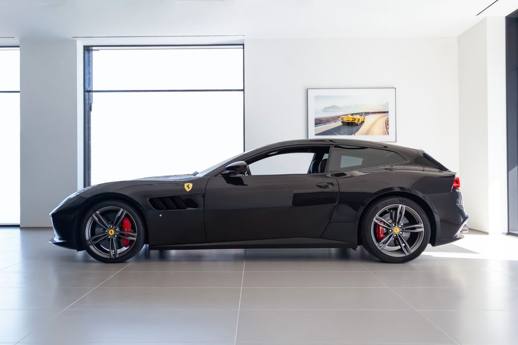 Ferrari GTC4Lusso 2020