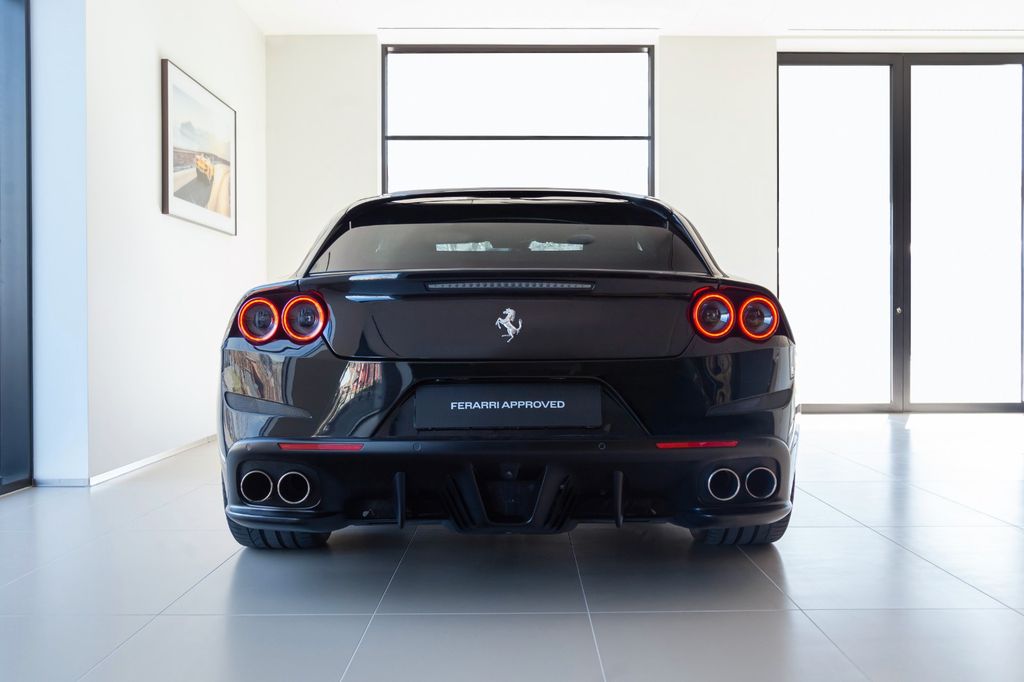 Ferrari GTC4Lusso 2020