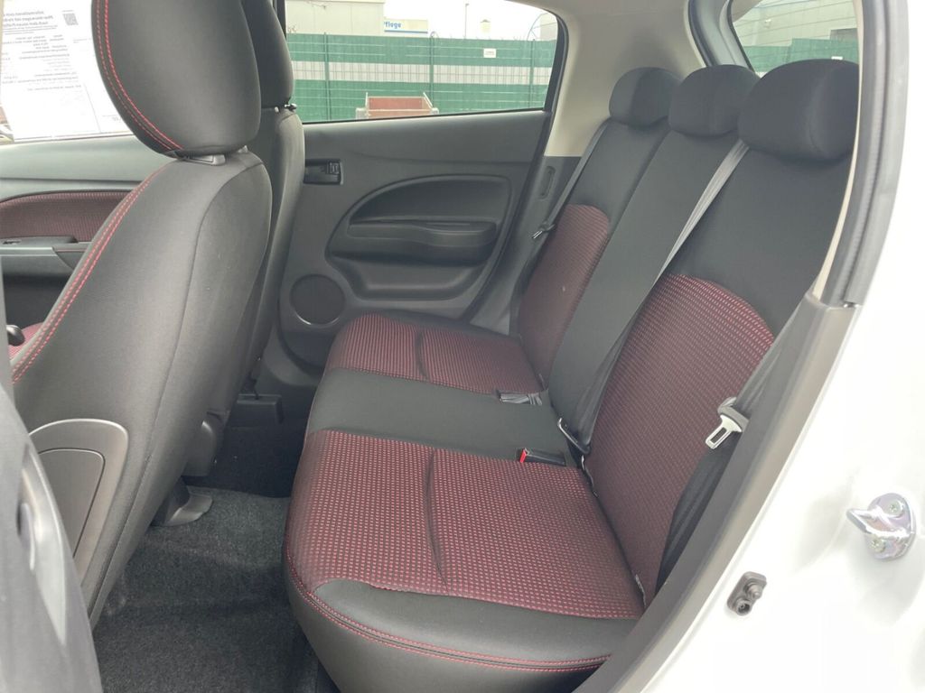 Mitsubishi Space Star 2024