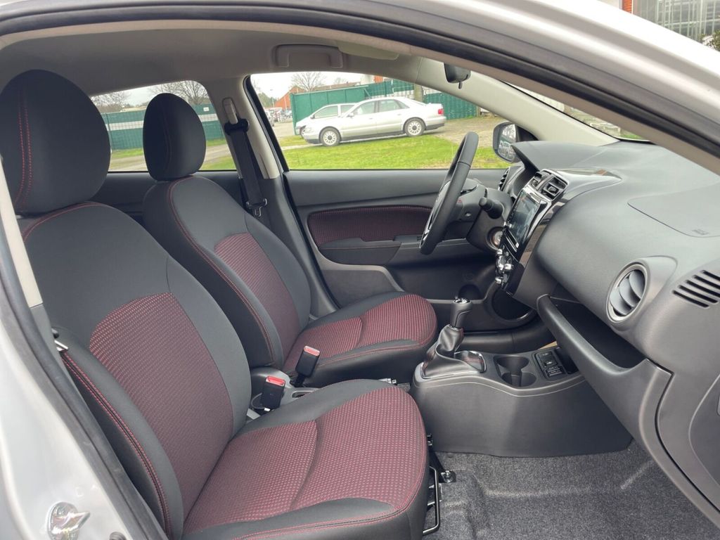 Mitsubishi Space Star 2024