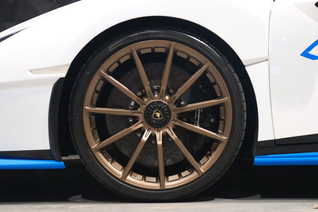 Lamborghini Huracán 2021