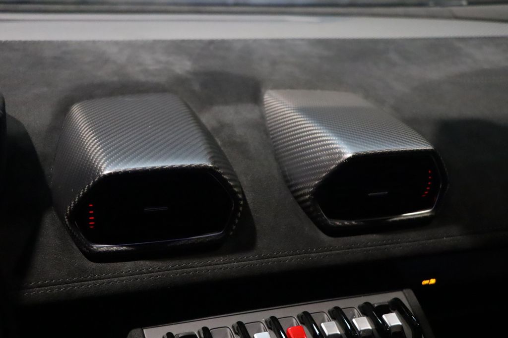 Lamborghini Huracán 2021