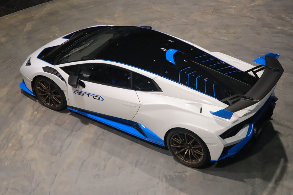 Lamborghini Huracán 2021