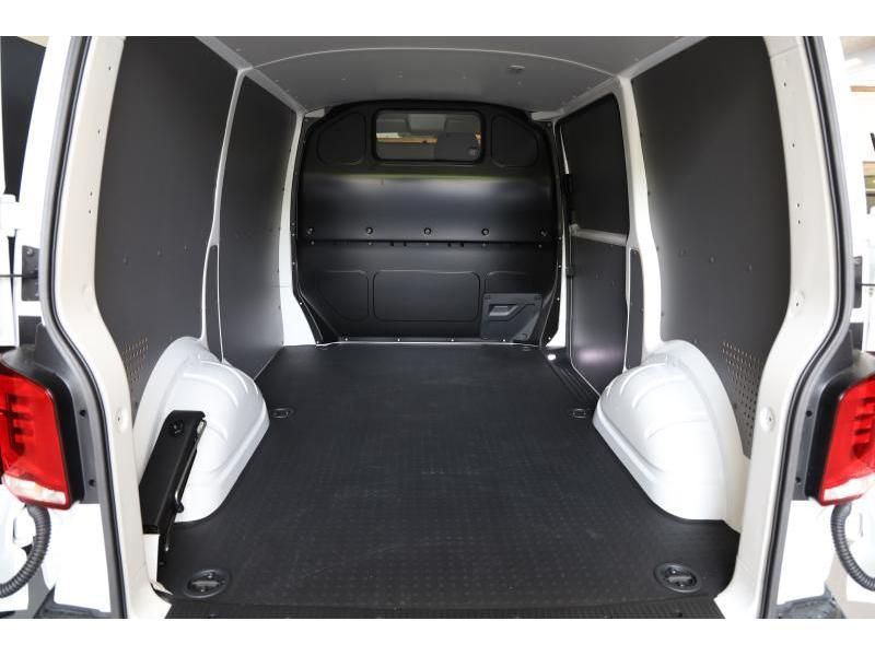 Volkswagen T6 Transporter 2024