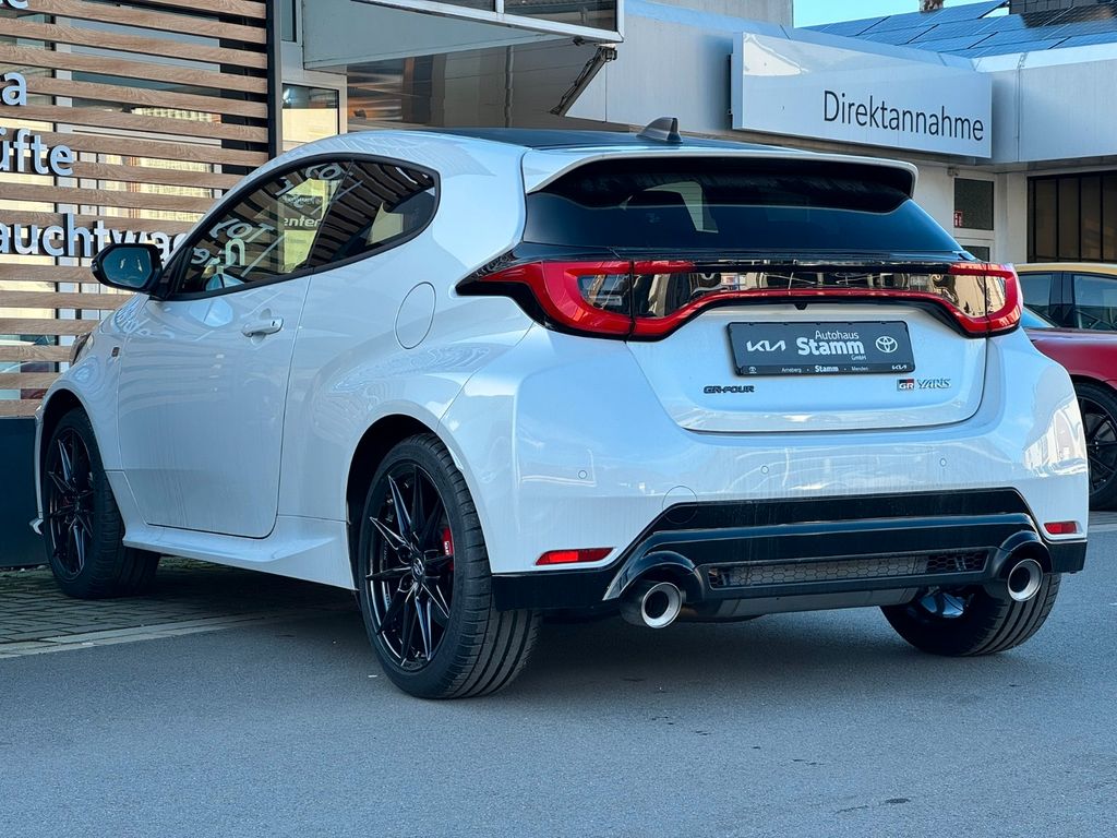 Toyota Yaris 2024