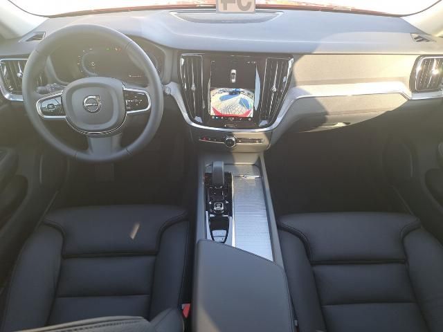Volvo V60 2024