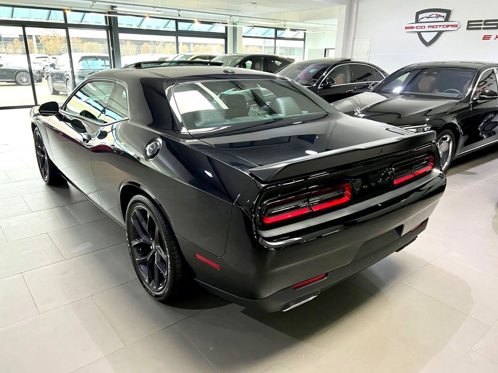 Dodge Challenger
