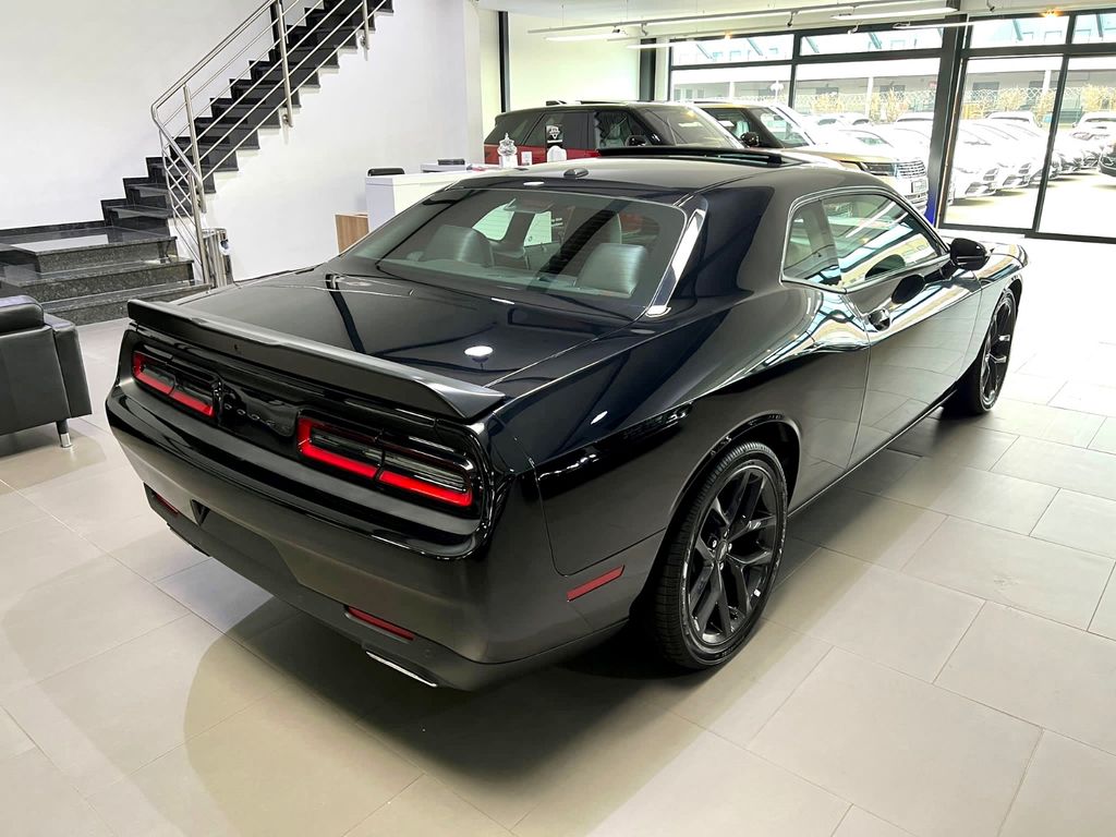 Dodge Challenger