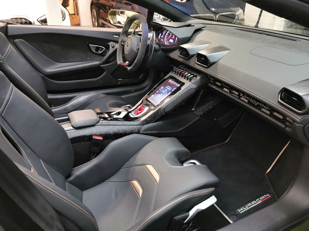 Lamborghini Huracán 2022