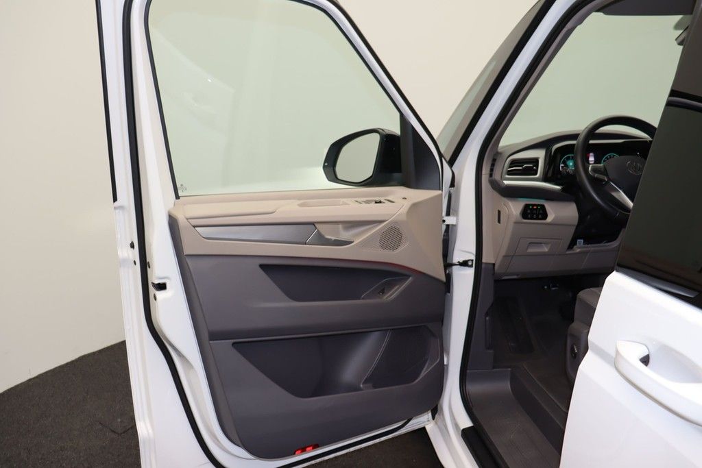 Volkswagen T7 Multivan 2023
