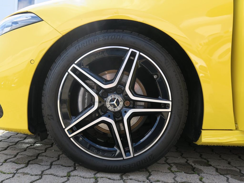 Mercedes-Benz A 200 2023