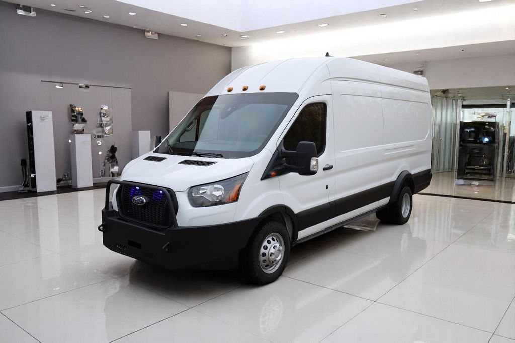 Ford Transit 2025